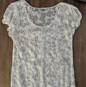 ❌SOLD❌ The Limited Lacey Top XS cream